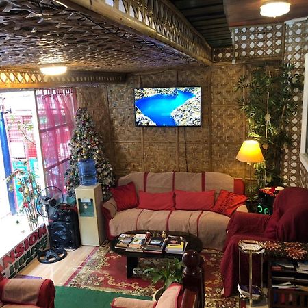 The Mansion - Backpackers Near Airport Appartement Manilla Buitenkant foto