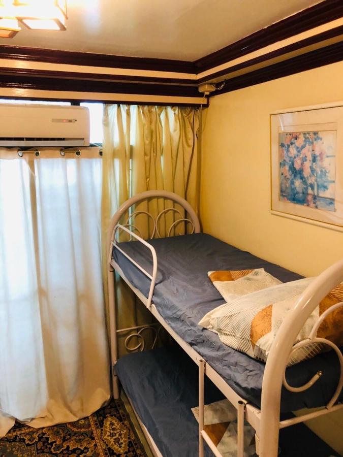 The Mansion - Backpackers Near Airport Appartement Manilla Buitenkant foto