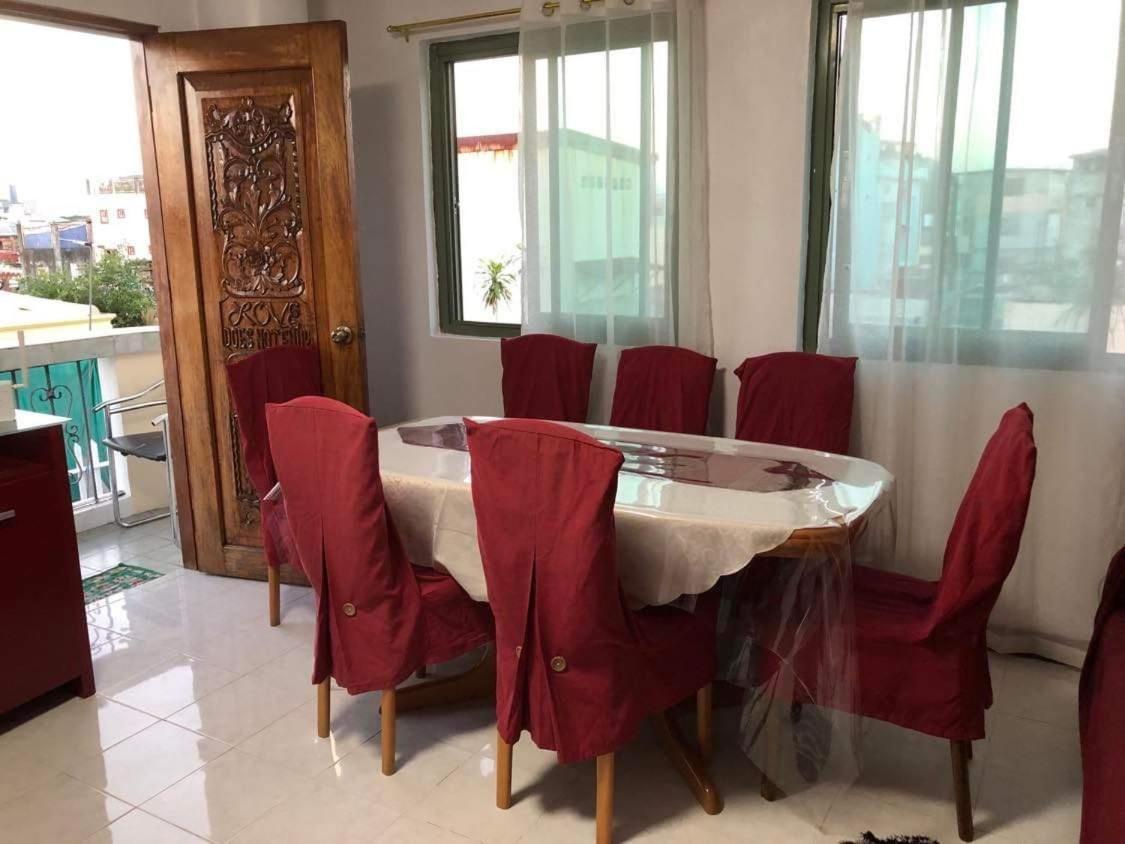 The Mansion - Backpackers Near Airport Appartement Manilla Buitenkant foto