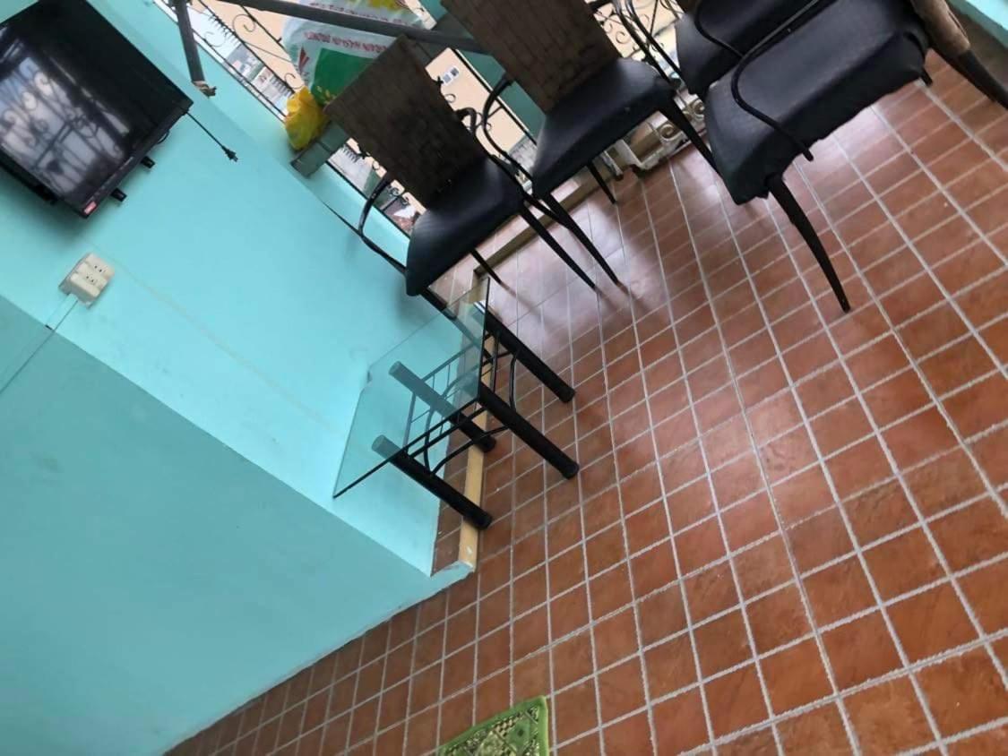 The Mansion - Backpackers Near Airport Appartement Manilla Buitenkant foto