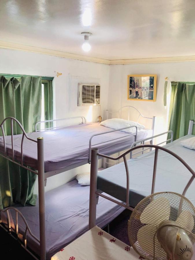 The Mansion - Backpackers Near Airport Appartement Manilla Buitenkant foto