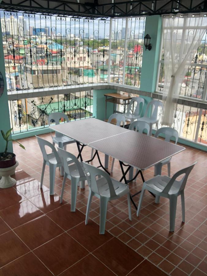 The Mansion - Backpackers Near Airport Appartement Manilla Buitenkant foto