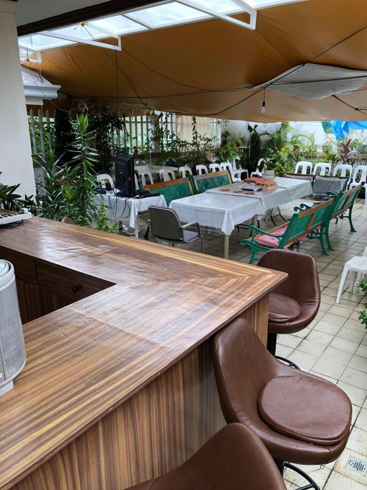 The Mansion - Backpackers Near Airport Appartement Manilla Buitenkant foto