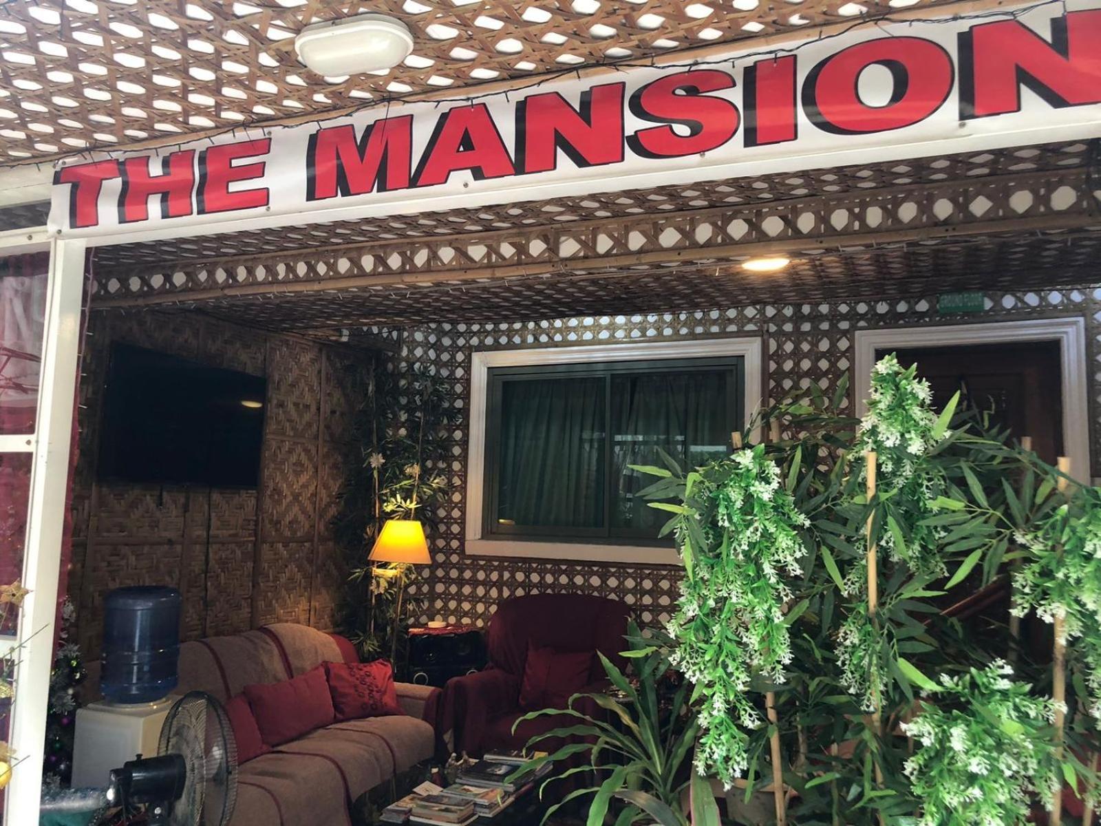 The Mansion - Backpackers Near Airport Appartement Manilla Buitenkant foto